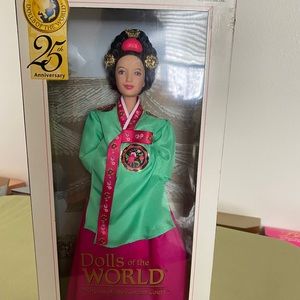 Princess of the Korean Court Barbie (2004) - DOTW